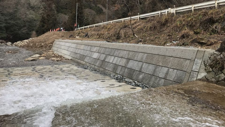 一級河川 太田川水系 三篠川 河川災害復旧工事 (平成30年災害第3761号)