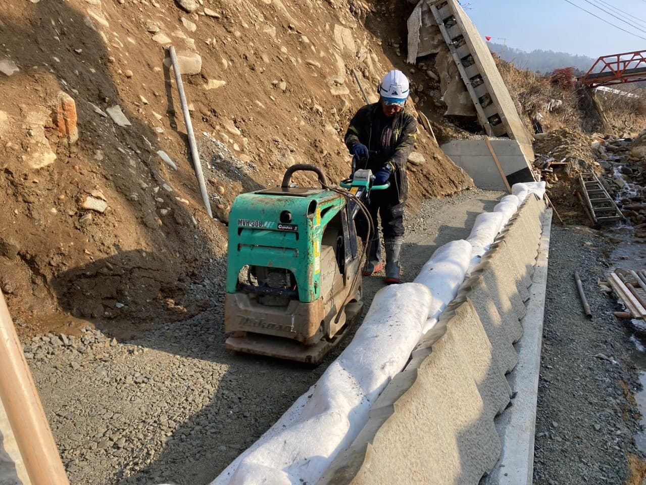 東広島高田道路 (主要地方道吉田豊栄線) 道路改良工事